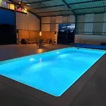 Bed & Breakfast La Roulotte Magic ! Des Grillots