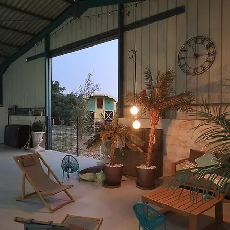 La Roulotte Magic ! Des Grillots