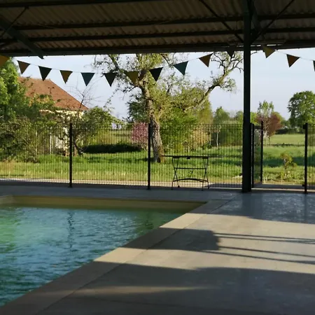 La Roulotte Magic ! Des Grillots Beaulon