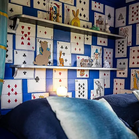 Bed & Breakfast La Roulotte Magic ! Des Grillots 3*